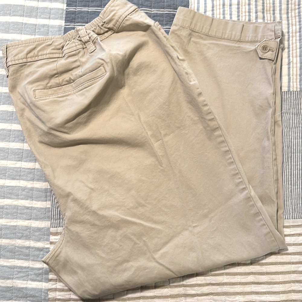 📌Talbots 18W Cropped Khakis